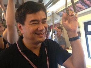Abhisit Vejjajiva taking the BTS Skytrain during the Bangkok Shutdown protests