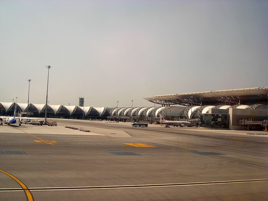 Aircraft at Bangkok Suvarnabhumi International Airport in Samut Prakan