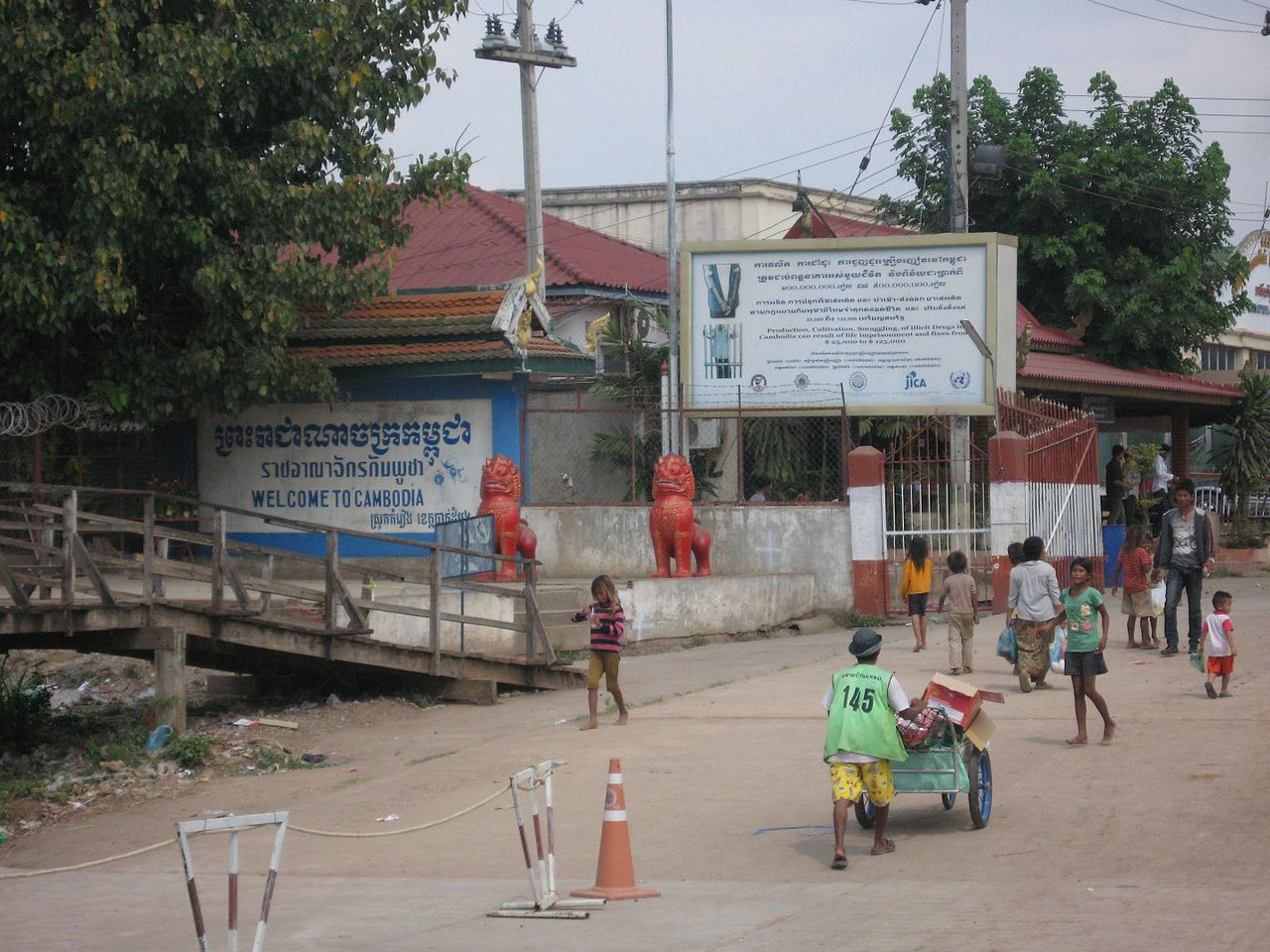 Ban Laem Market on the Thai-Cambodian border in Chanthaburi