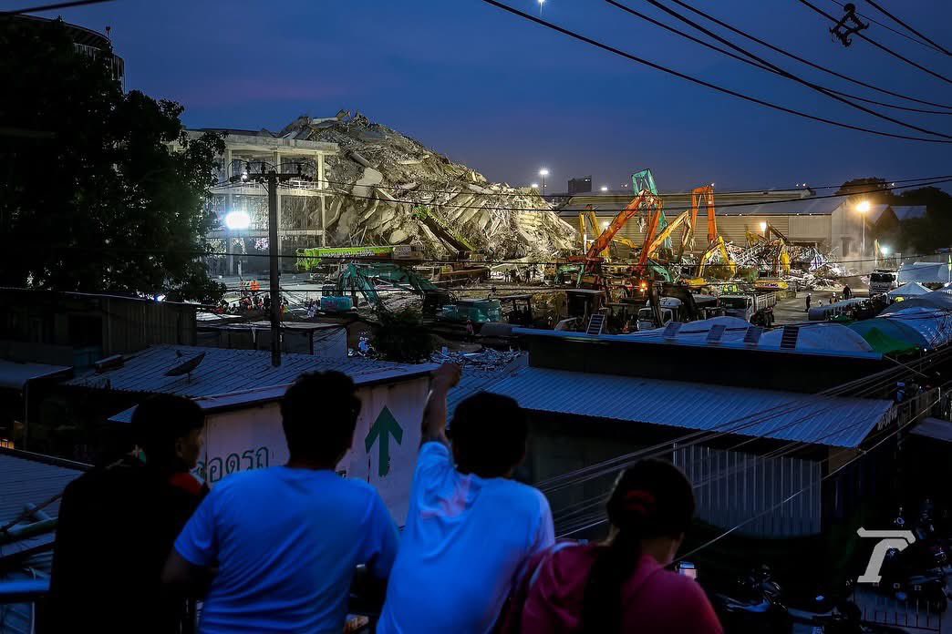 As the morning sun rises, day 3 of search and rescue operations begins.