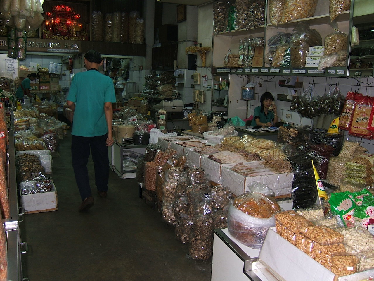 A Chinese dry pharmacy shop in Bangkok Chinatown.