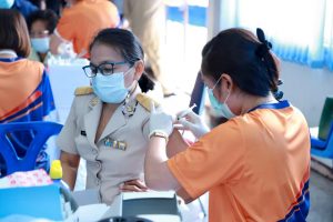 COVID-19 vaccination service at the Pathum Thani Provincial Administrative Organization