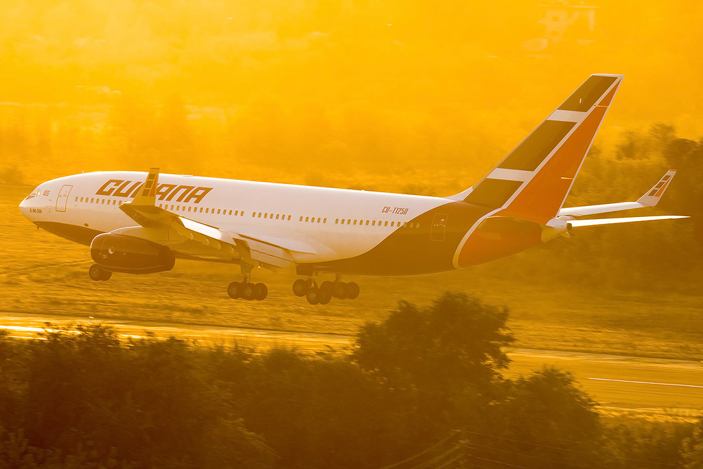 Ilyushin IL-96-300 Cubana de Aviacion