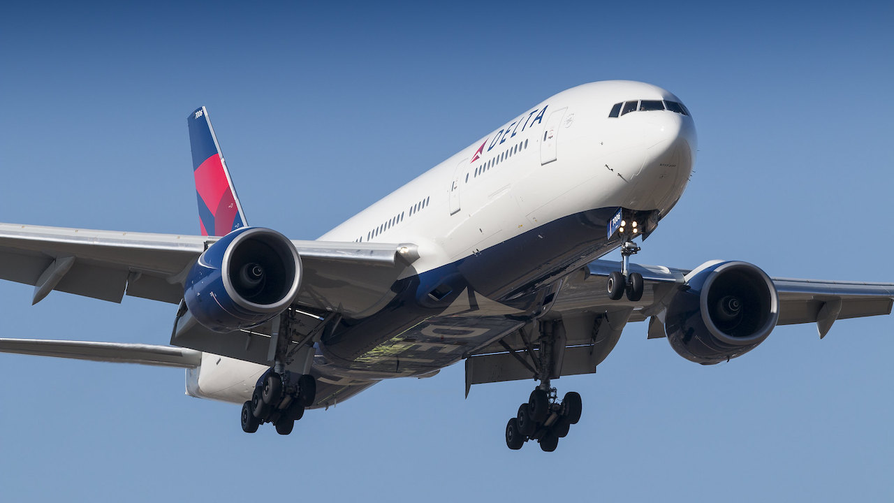 Delta Airlines Boeing 777-200ER on final approach before landing