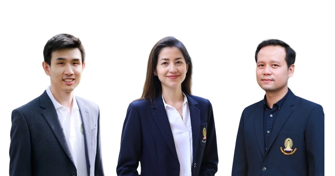 Dr. Lunjakorn Amornkitbamrung (left) Associate Professor Dr. Kanet Wongravee (right) Faculty of Science and Lecturer Dr. Panita Silapavithayadilok (middle) Faculty of Arts.