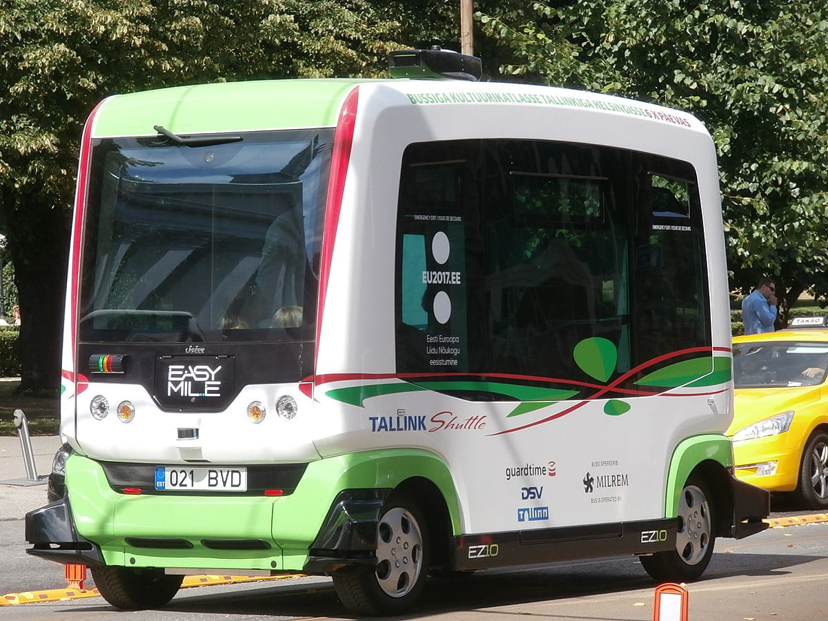 Easymile driverless bus