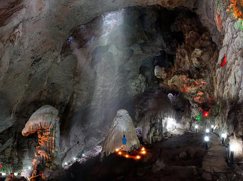 Erawan Cave in Nong Bua Lamphu