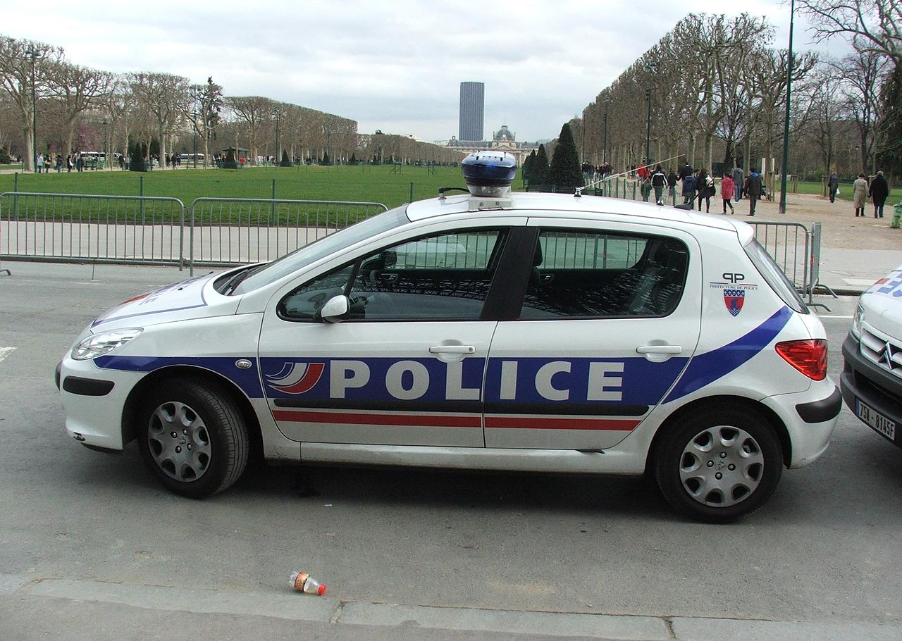 French police Peugeot 307
