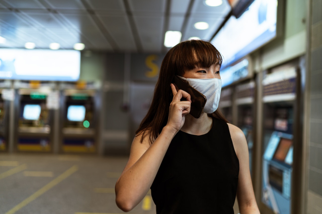 Girl wearing face mask during the covid pandemic