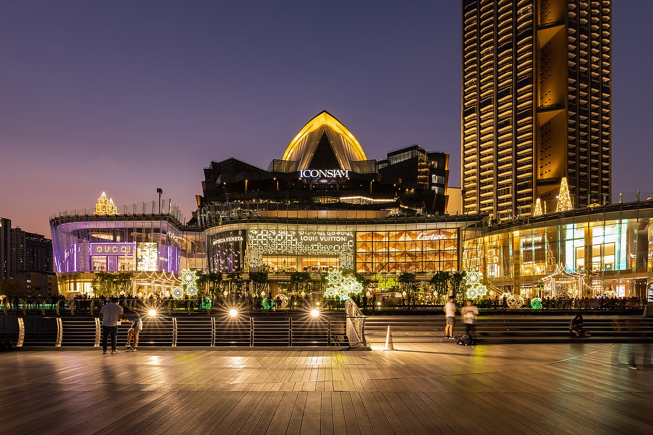 Bangkok's Iconsiam shopping centre by night.