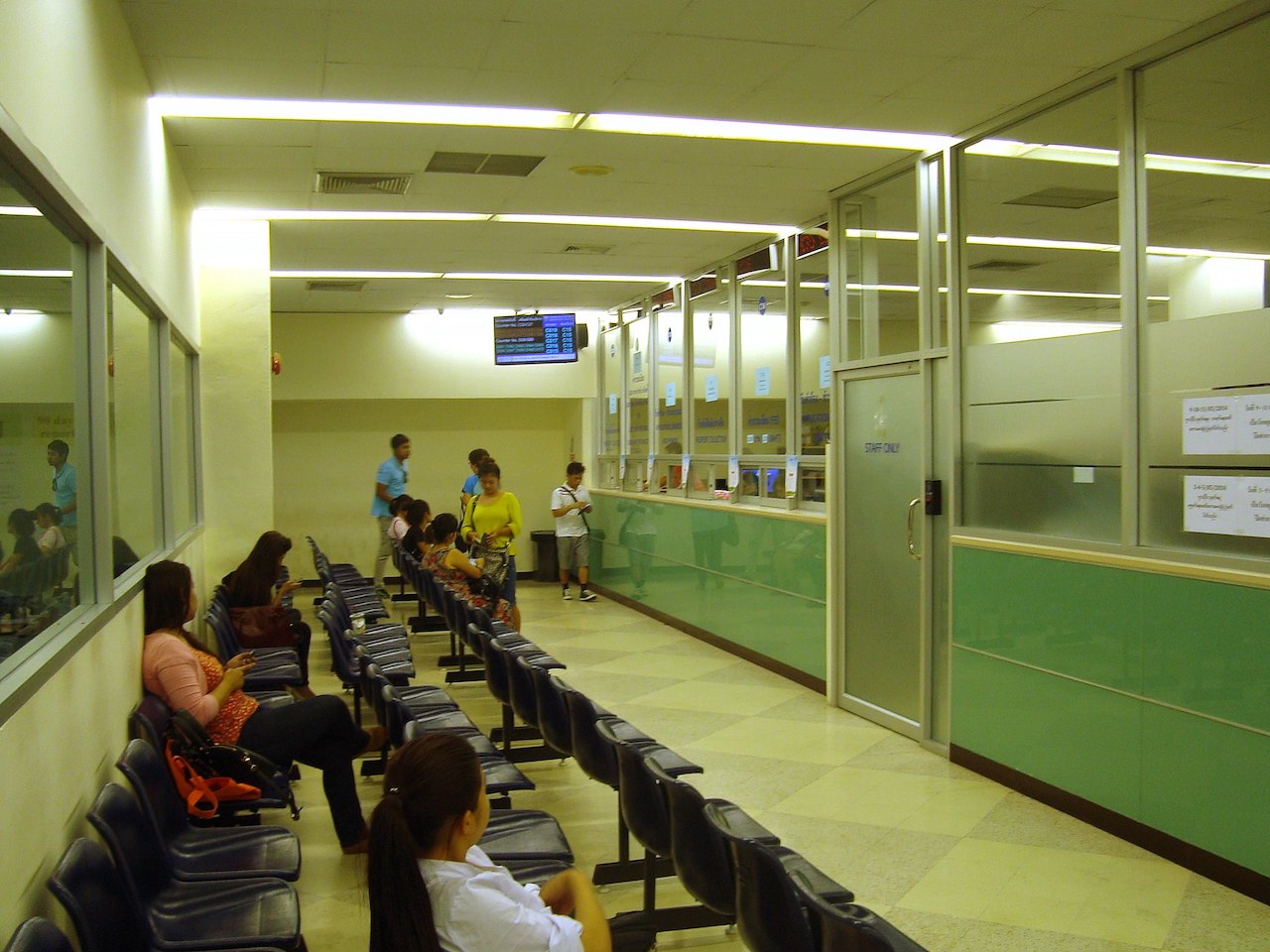 Immigration office in Thailand open to all foreigners