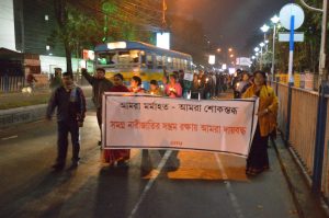 Candlelight rally held in Kolkata, against gang rape