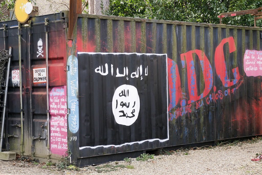 Islamic State graffiti in France