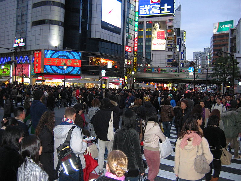 Crowd in downtown Tokyo