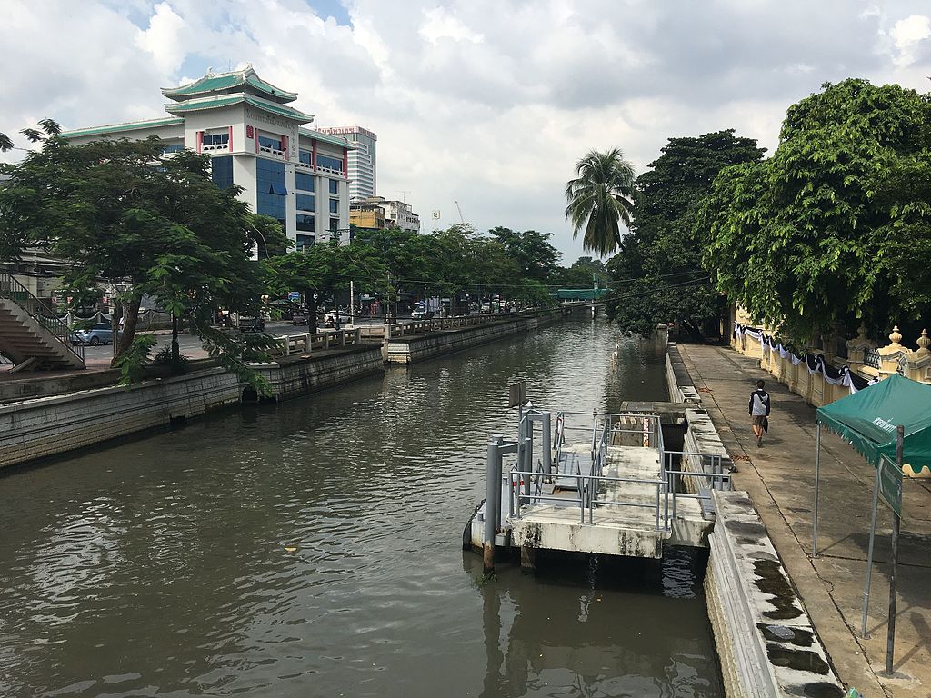 The canal of Khlong Phadung Krung Kasem in Bangkok