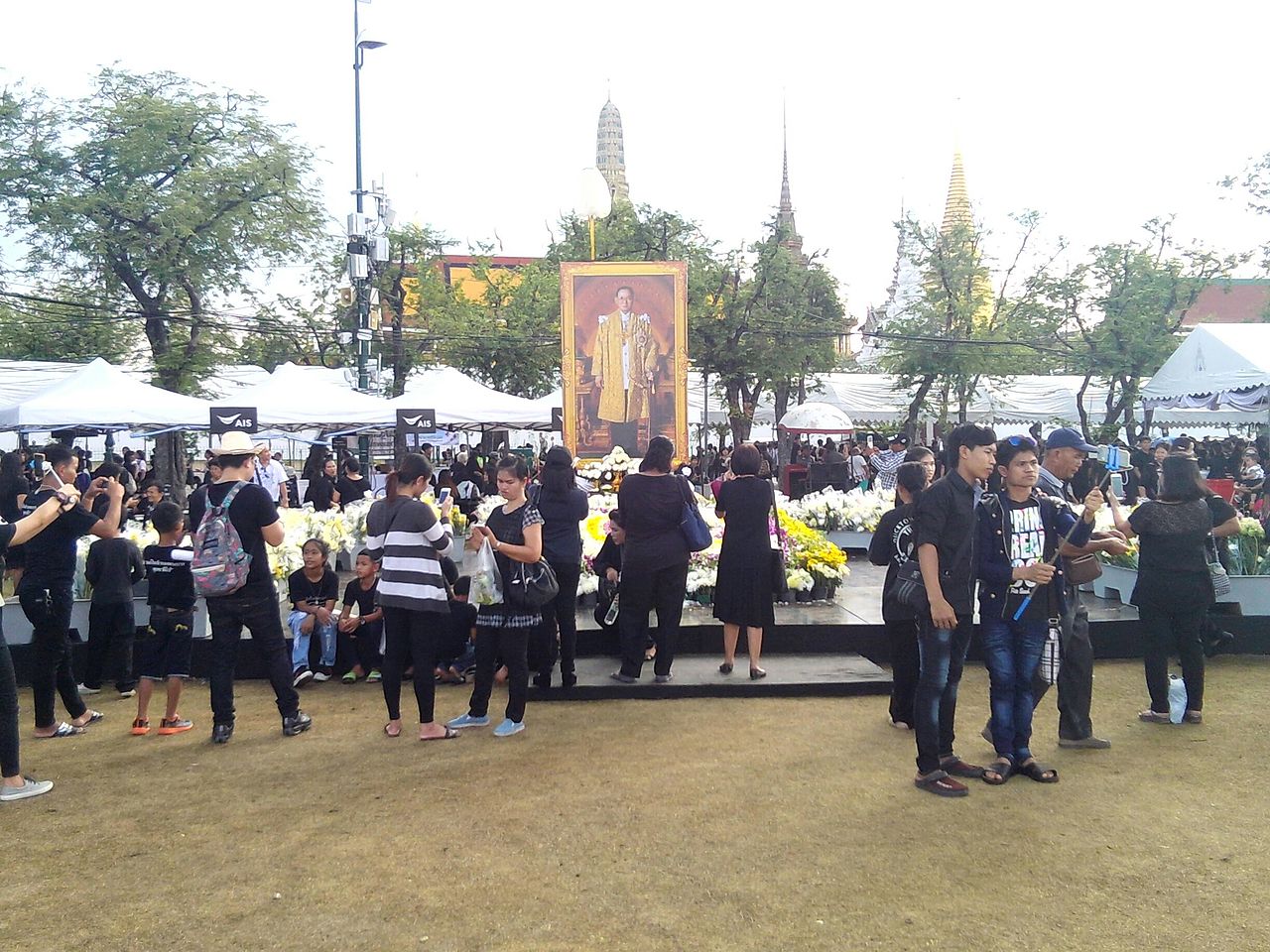 Mourning King Bhumibol Adulyadej in Sanam Luang