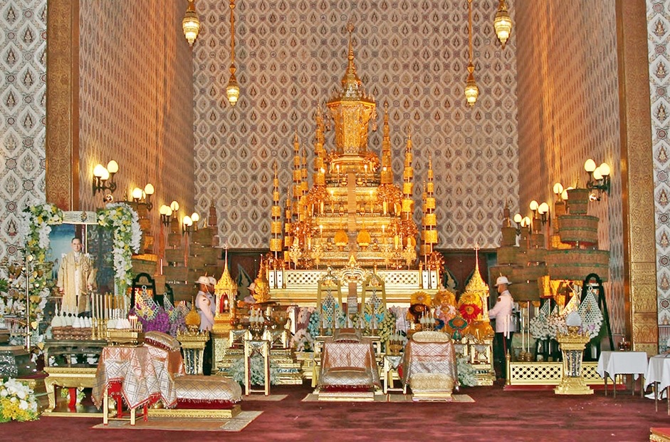 HM King Bhumibol Adulyadej golden urn