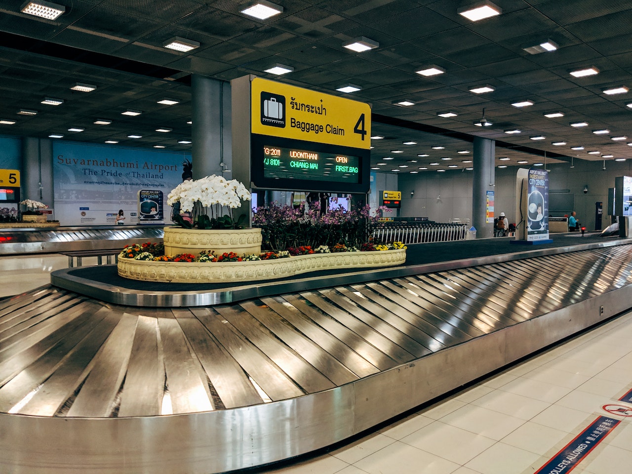 Luggage Conveyor Inside Suvarnabhumi Airport in Samut Prakan