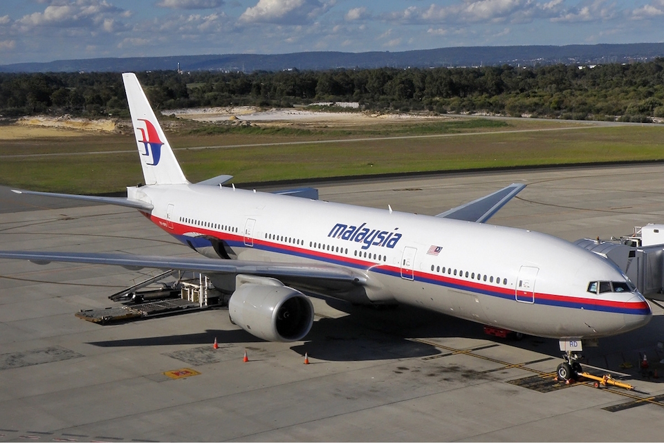 Malaysia Airlines Boeing 777-2H6-ER (9M-MRD) at the international terminal at Perth Airport.
