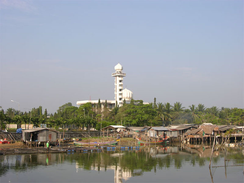 Masjid Narathiwat Central Mosque