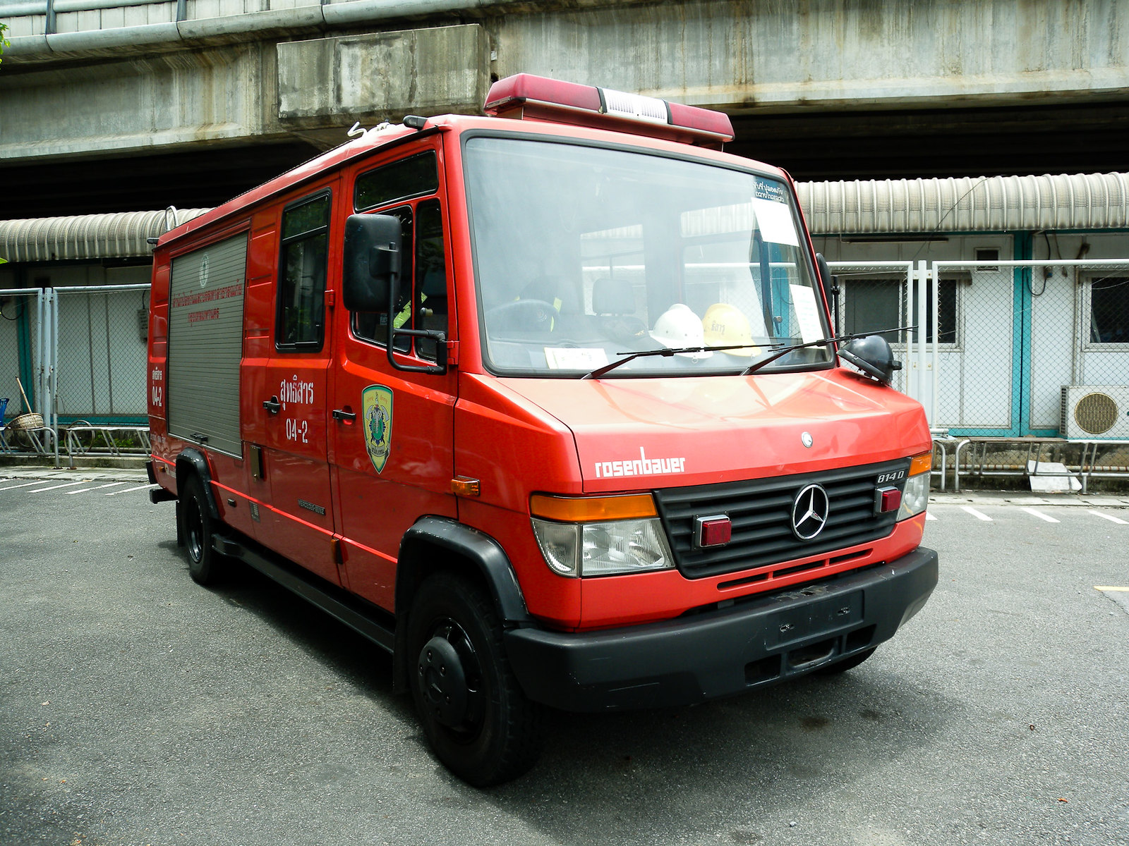 Mercedes-Benz 814D fire engine