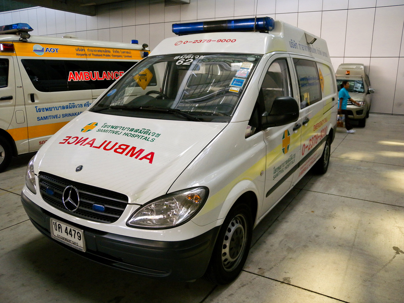 Mercedes-Benz Vito ambulance at Suvarnabhumi Airport, Bangkok