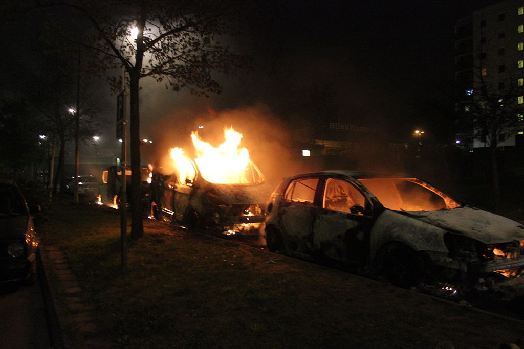 Muslim youths burning cars in Stockholm, Sweden