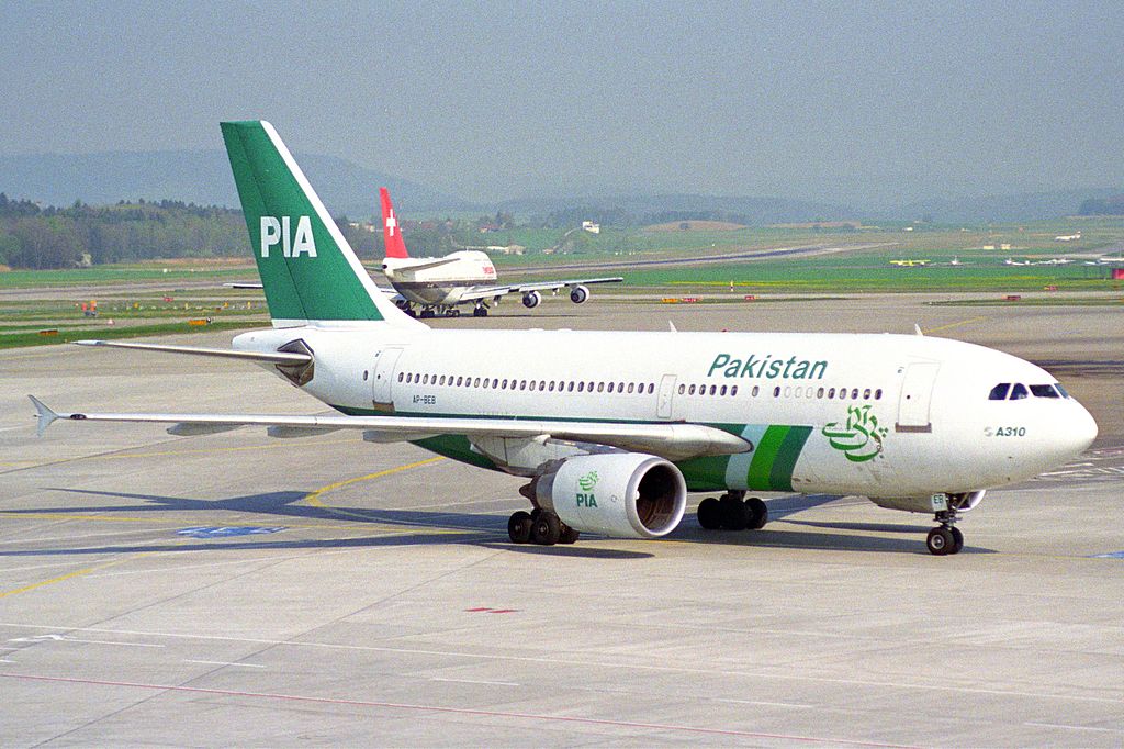 PIA Pakistan International Airlines Airbus A310-304