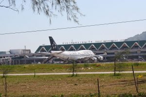 Star Alliance Boeing 747 at Phuket Airport