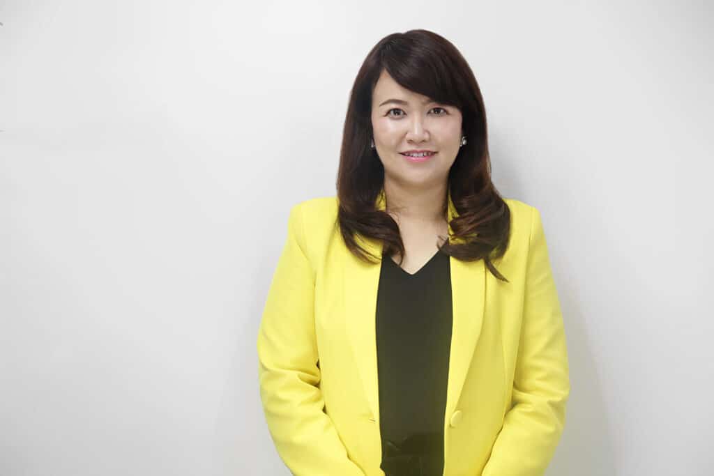Prof. Dr. Hathaikarn Manuspiya from the Petroleum and Petrochemical College (PETROMAT).