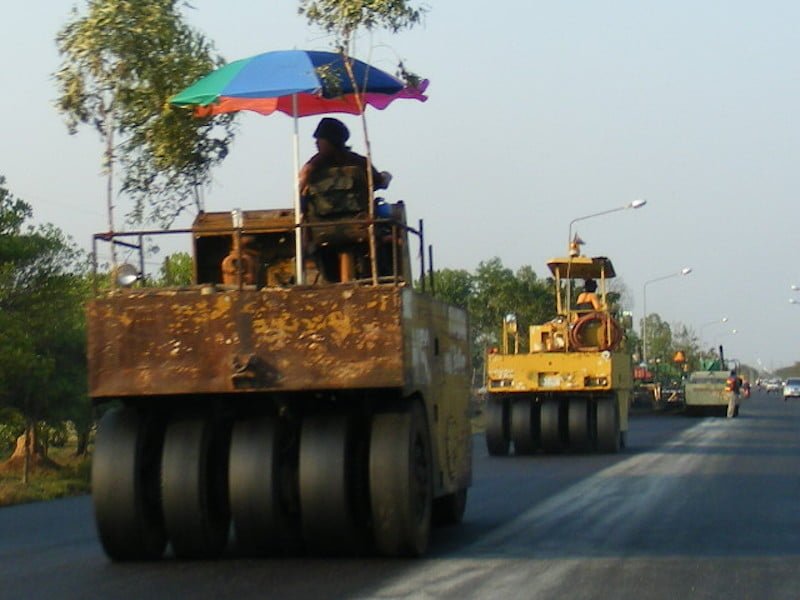 Road construction asphalt paving machines