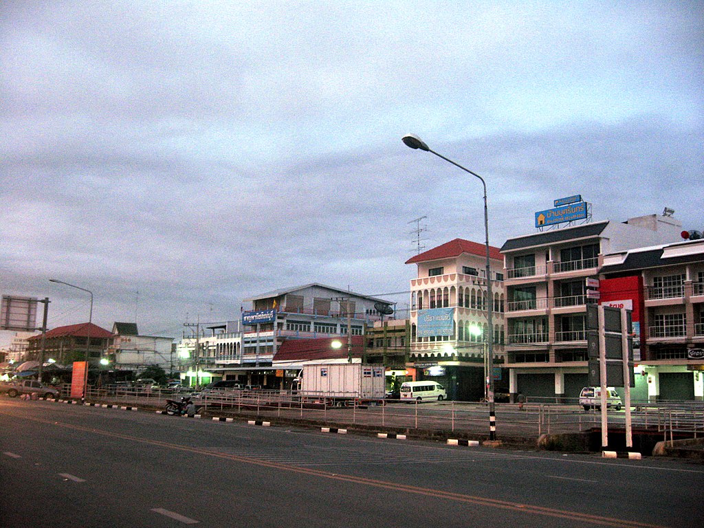 Sing Buri Market viewed from the main road