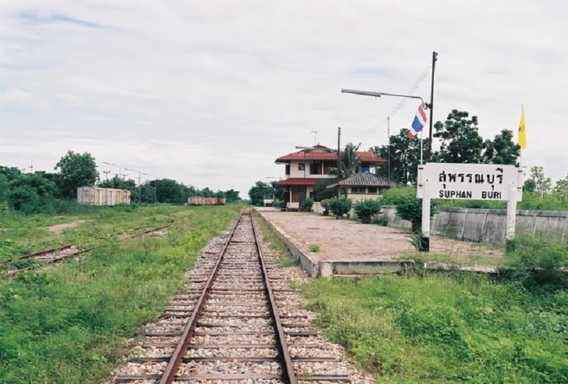 Suphan Buri train station