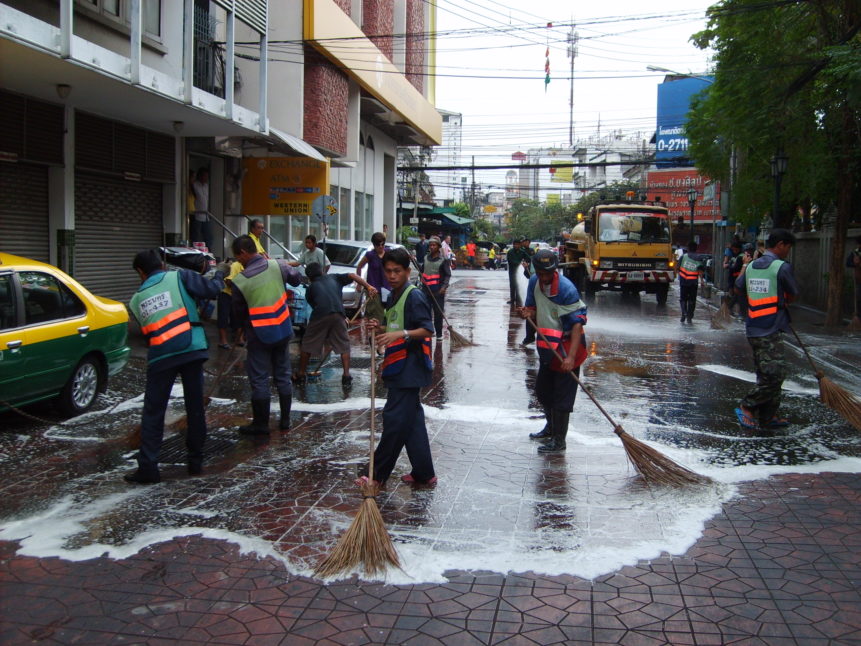 Street cleaners in Bangkok