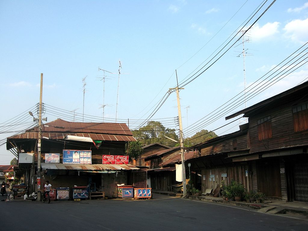 Sanburi old market, Chainat