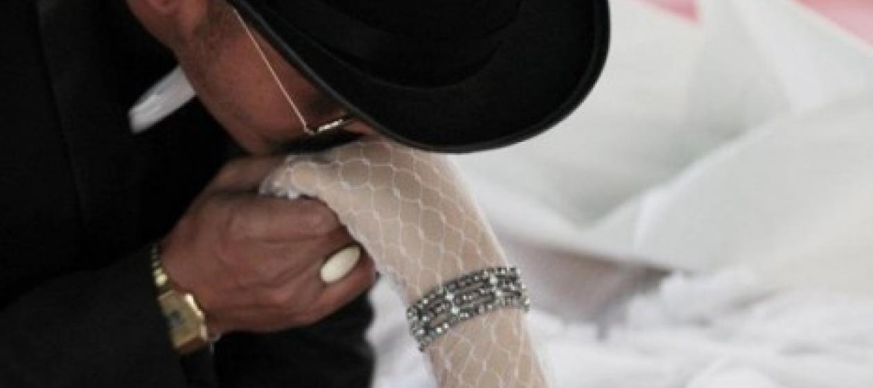 Man from Surin, Thailand marries his dead girlfriend
