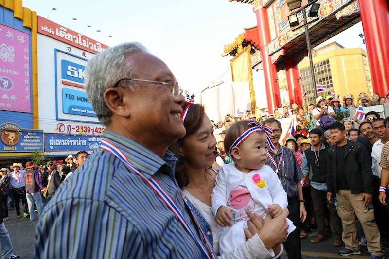 Suthep with some followers during the anti-Yingluck Shinawatra protests in Bangkok