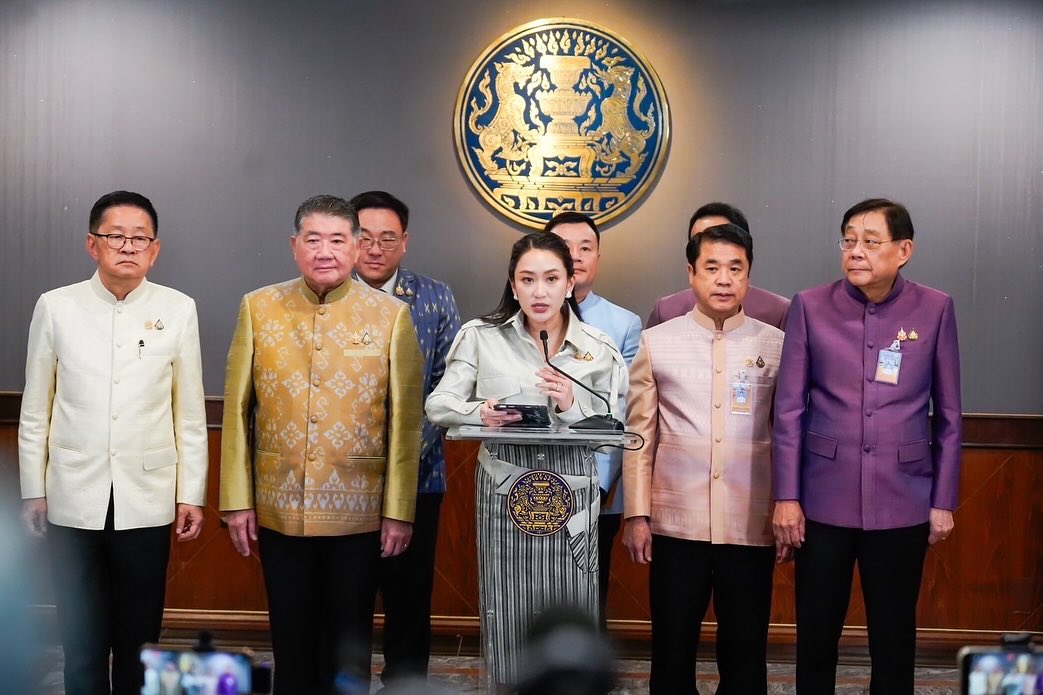 Thai PM Paetongtarn Shinawatra with government members.