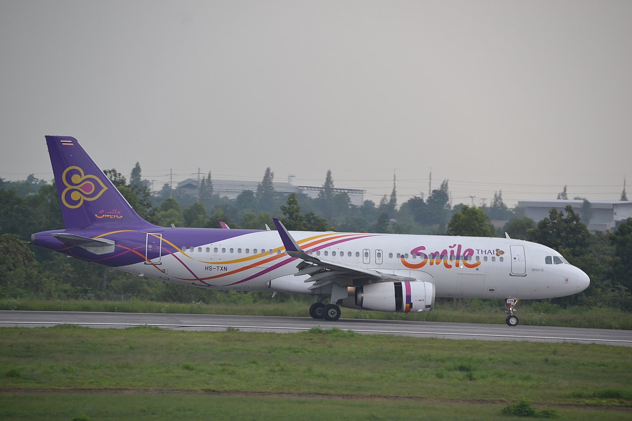 Thai Smile A320-232 (HS-TXN) landing at Khon Kaen Airport
