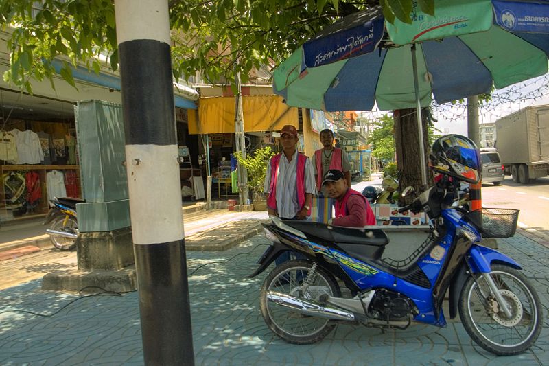 Honda Wave 125 S motorcycle taxi in Cha-am