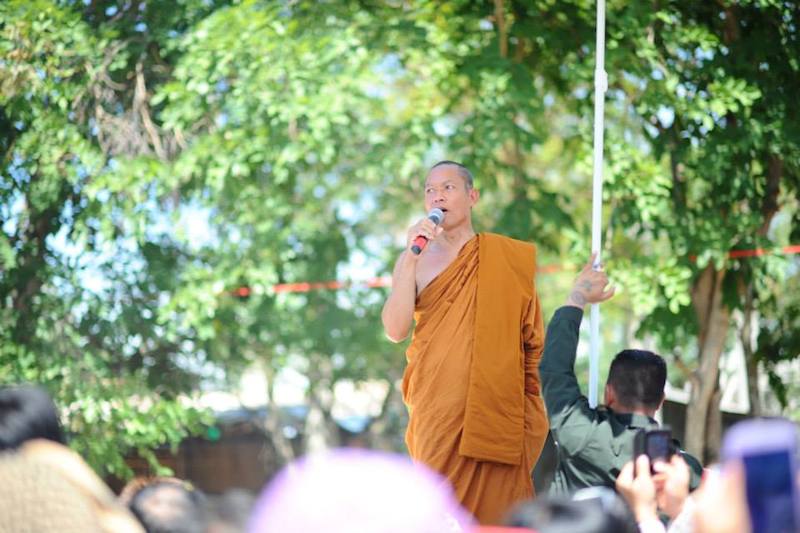 Thai 'monk' Phra Buddha Issara