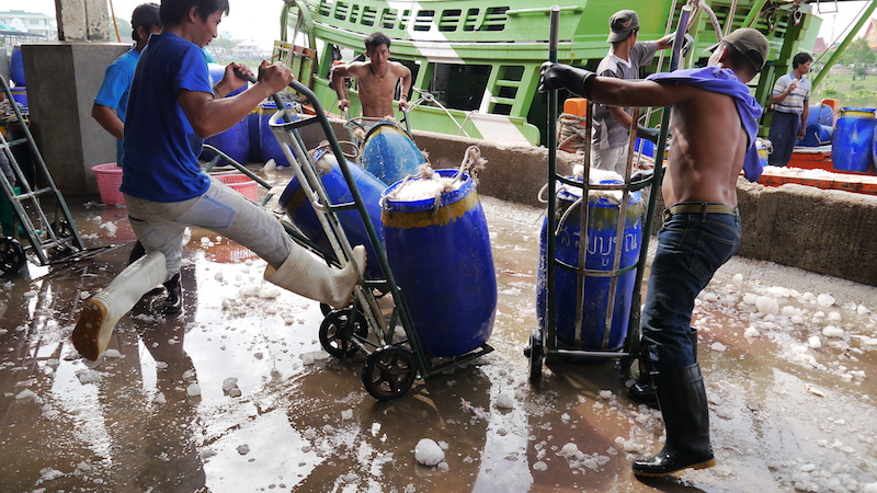 Burmese migrant dock workers in Thailand