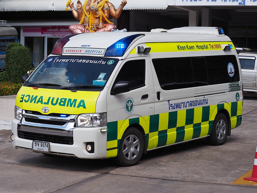 Toyota Commuter 3.0 ambulance at Khon Kaen Hospital