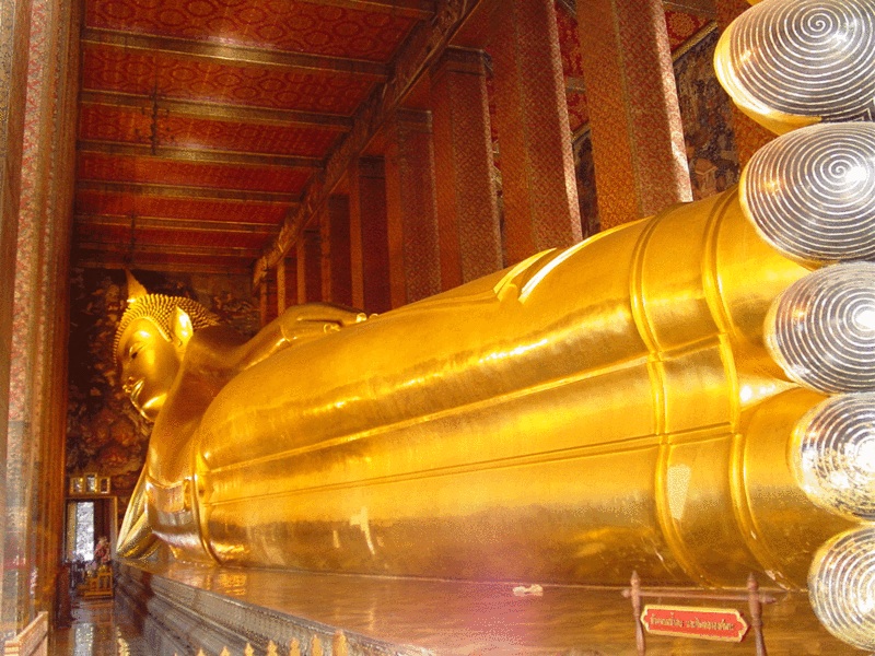 Wat Pho, Temple of the Reclining Buddha in Bangkok