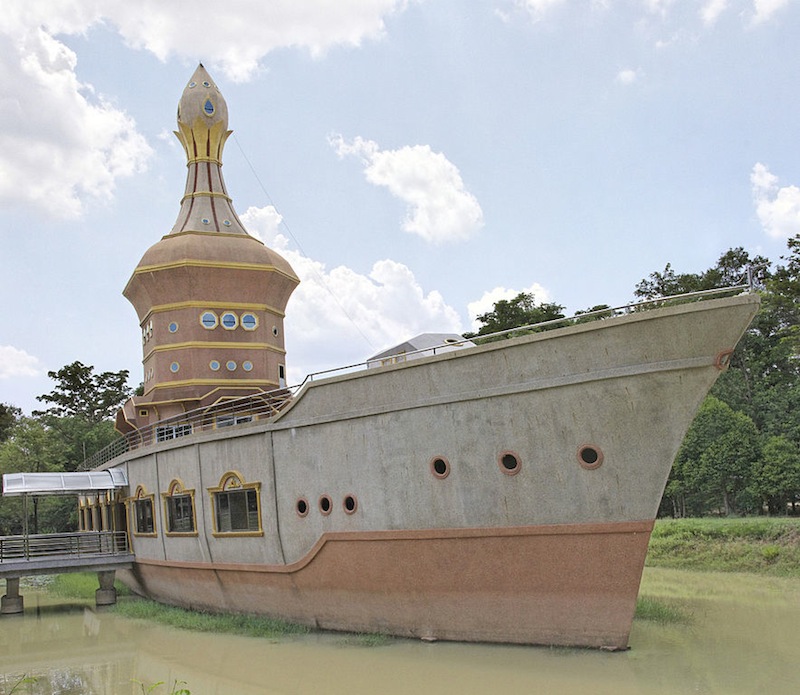 Wat Sombon is a vessel-shaped buddhist temple located in the province of Sisaket, Northeastern Thailand