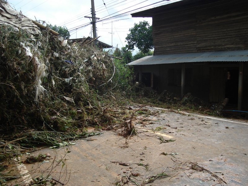 Floods and landslides in Laplae District, Uttaradit