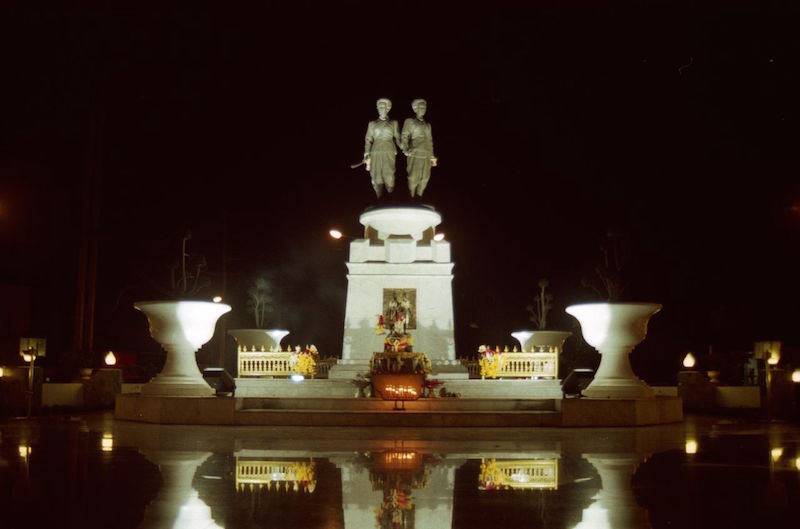 Phuket Heroines Monument