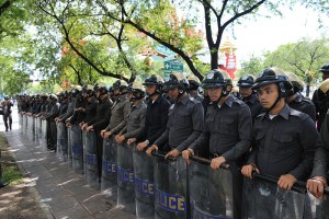 Thai police at Ratchadamnoen PAD Protest