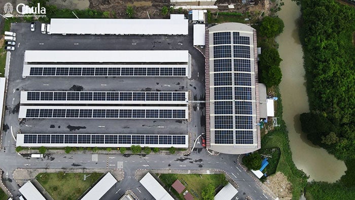 Roftop solar panels at Chulalongkorn University. campus.
