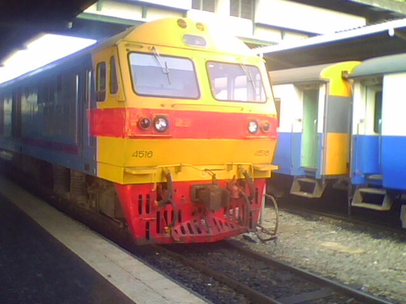 Hitachi Diesel-Electric Locomotive at Bangkok Railway Station